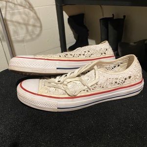 Lace Converse